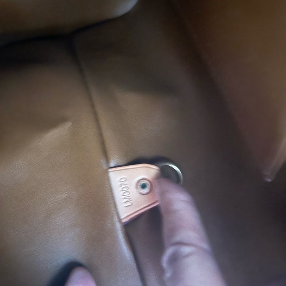 Louis Vuitton Houston Vernis bag - Picture 13 of 14